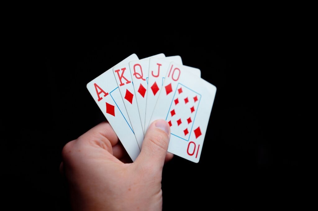 magician showing tricks indicating a trixie bet